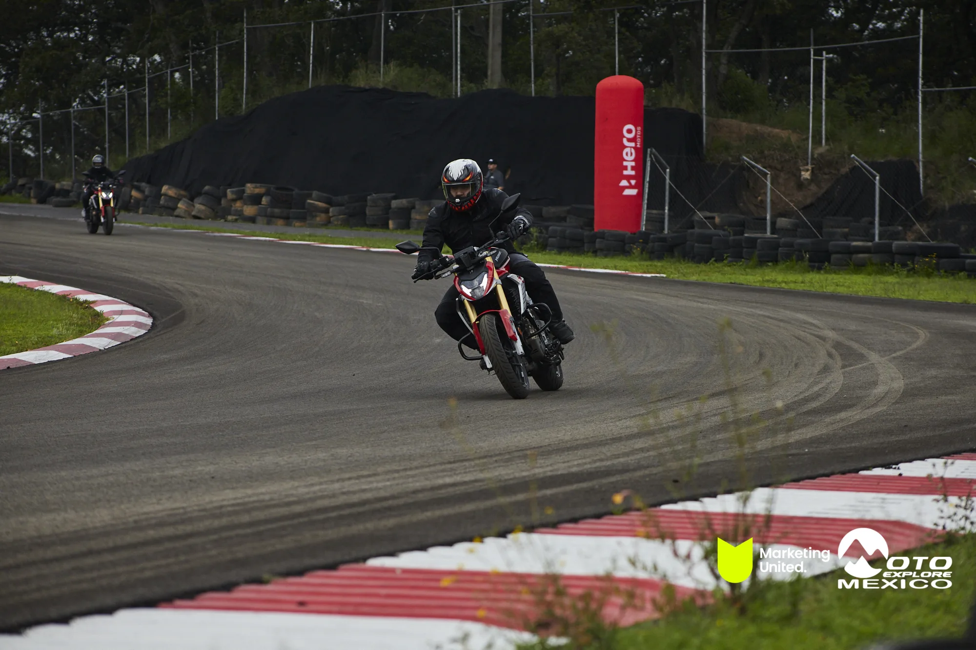HUNK TRACKDAY 410